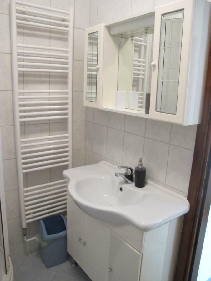 Apartmani Stille Karlobag Exterior photo